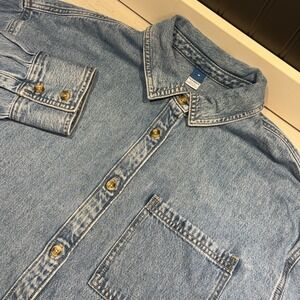 Old Navy Women's Sz M Blue Heavy Denim Transitional Shirt NWT